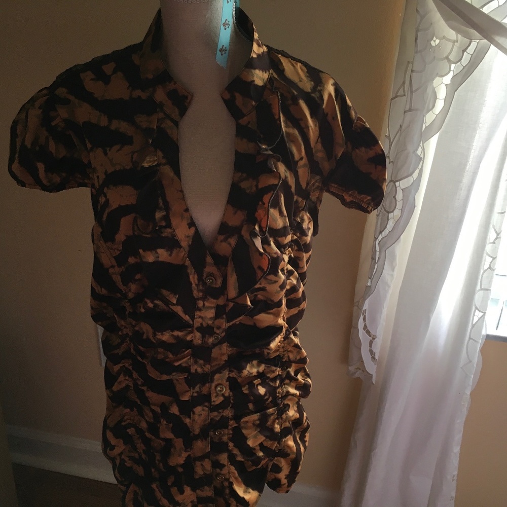 Tiger print rayon blouse, brown lace back.